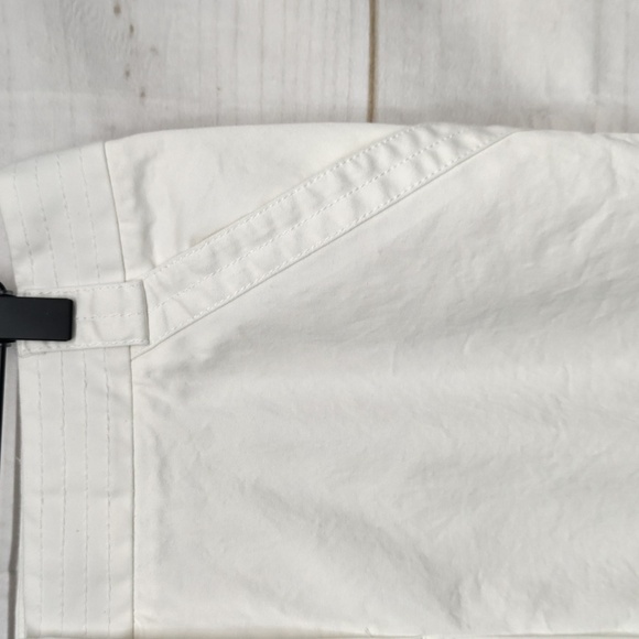 Annika Cutter & Buck White Bermuda Shorts, Size 8 - Picture 3 of 11